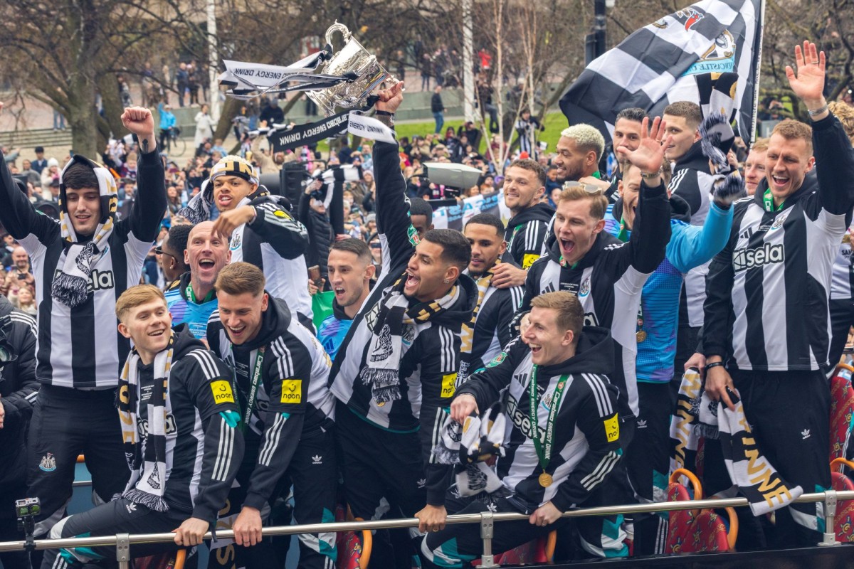 Carabao Cup Parade in Newcastle / Photo by Kevin Gibson